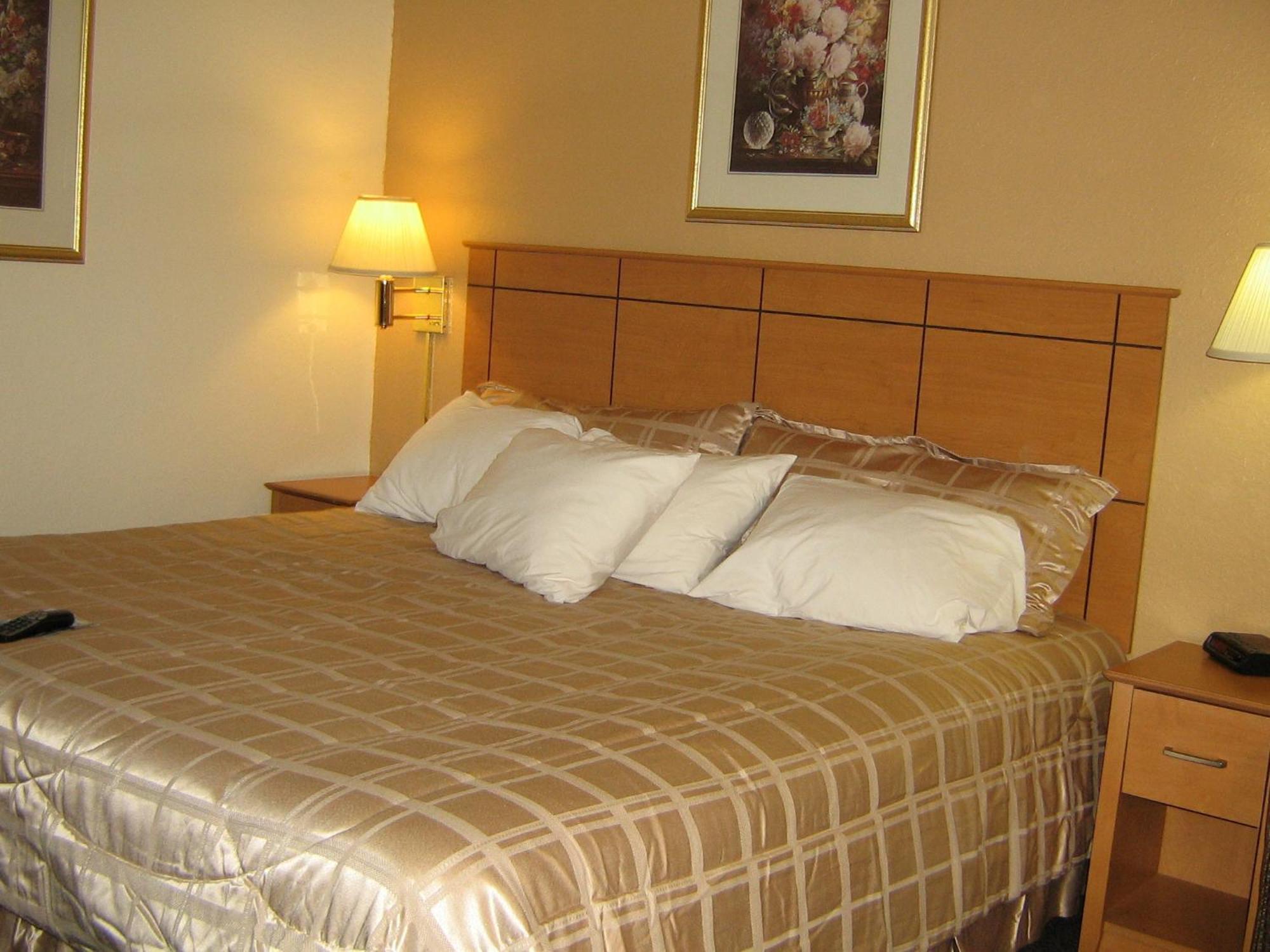 Americas Best Value Inn&Suites St. Cloud Saint Cloud Extérieur photo