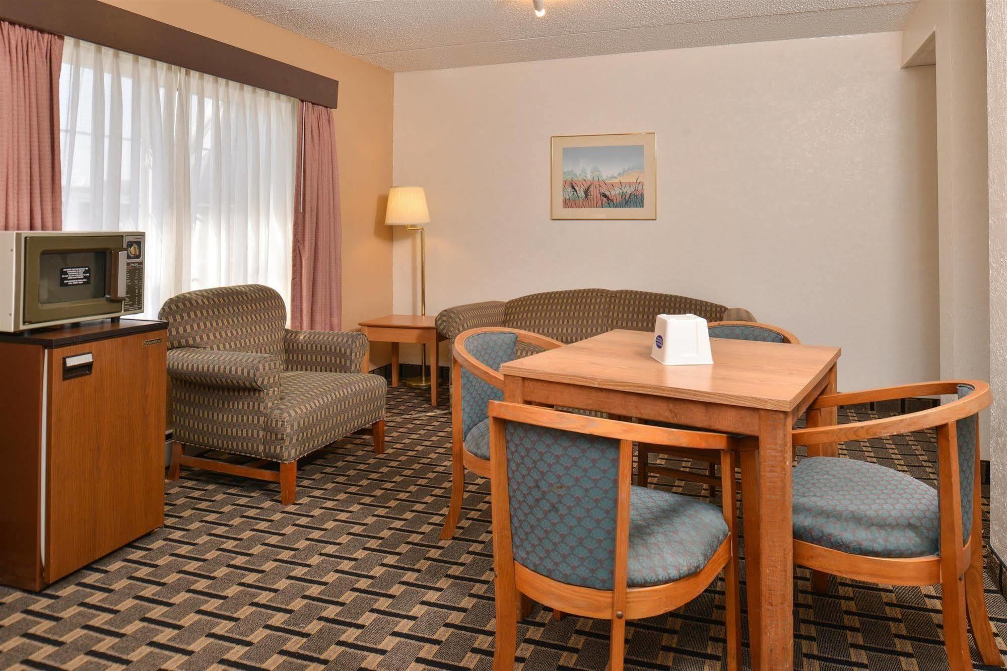 Americas Best Value Inn&Suites St. Cloud Saint Cloud Extérieur photo