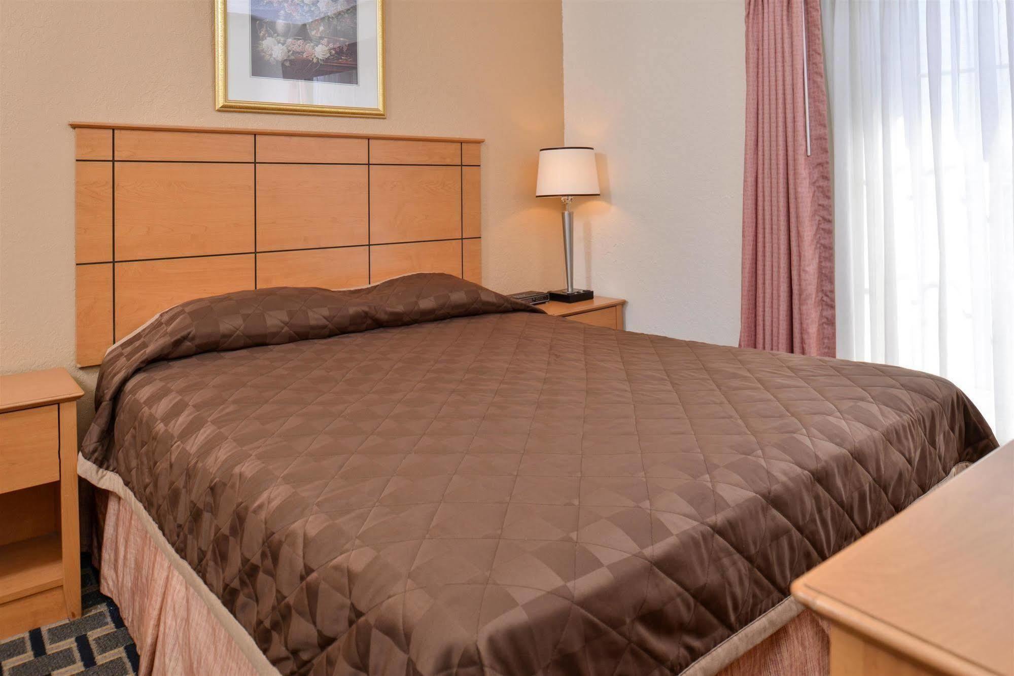 Americas Best Value Inn&Suites St. Cloud Saint Cloud Extérieur photo