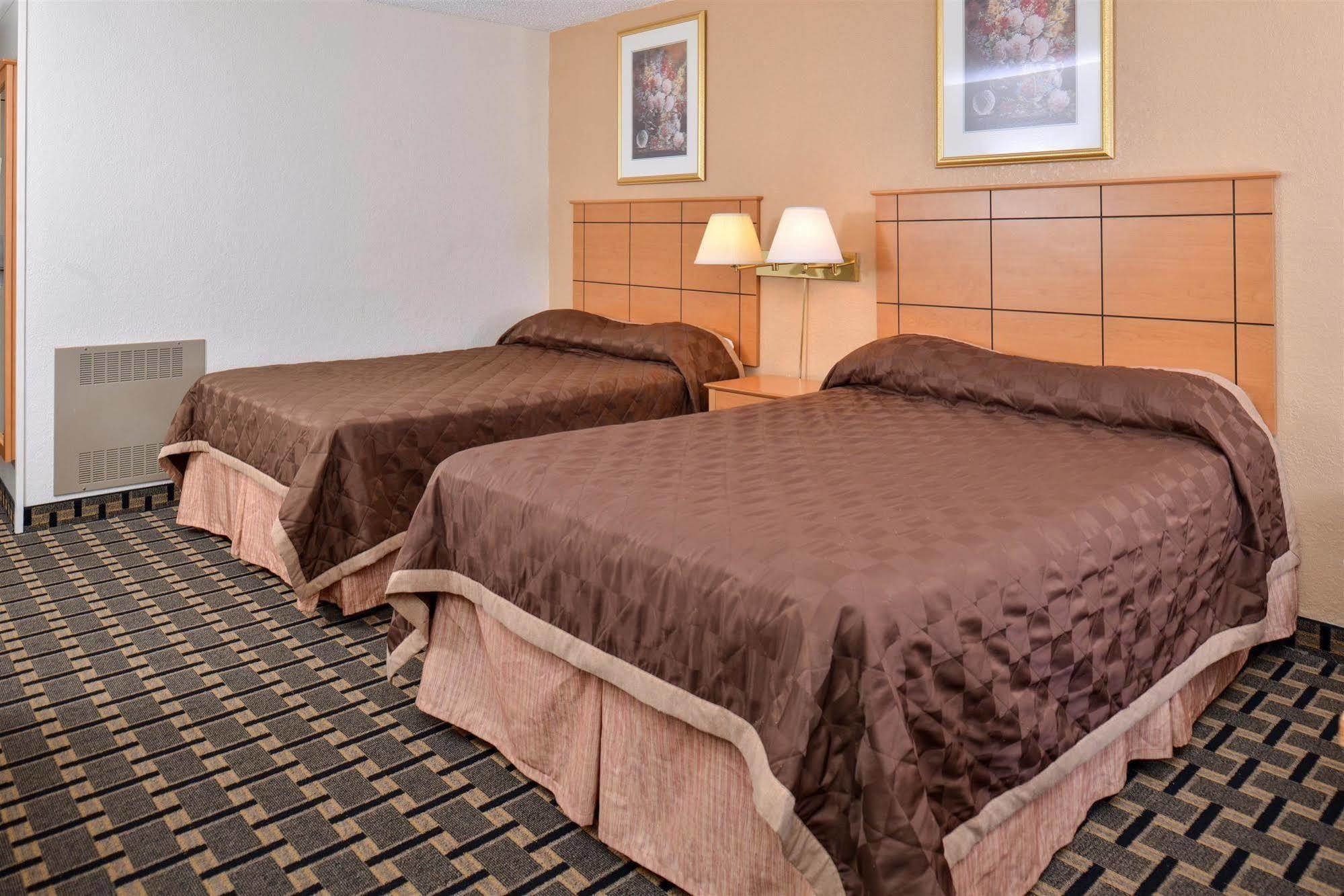 Americas Best Value Inn&Suites St. Cloud Saint Cloud Extérieur photo