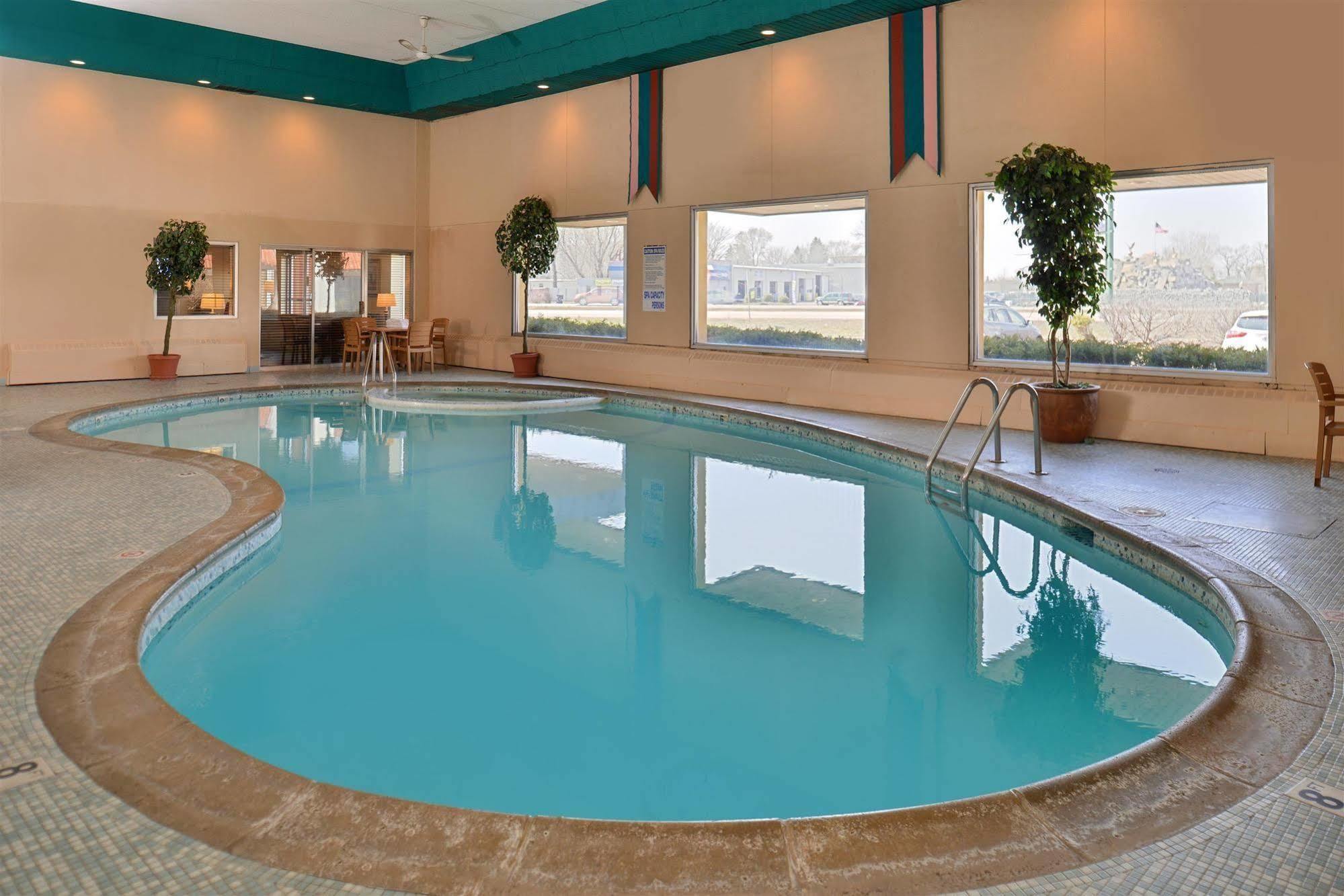 Americas Best Value Inn&Suites St. Cloud Saint Cloud Extérieur photo